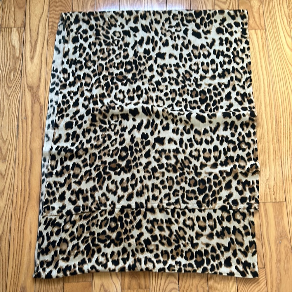 Leopard scarf